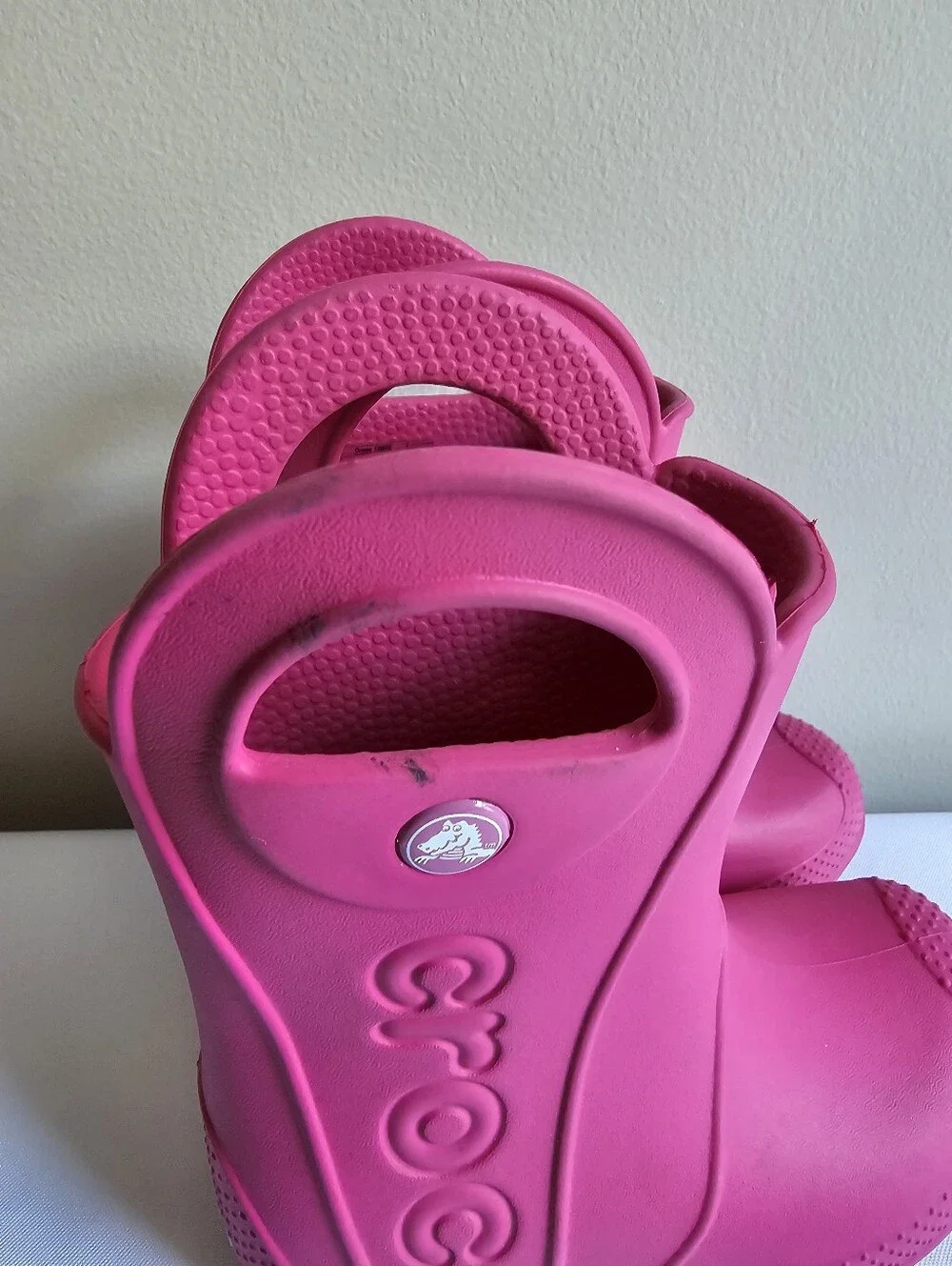 CROCS Kids Bright Pink Waterproof Rain Boots with Handles